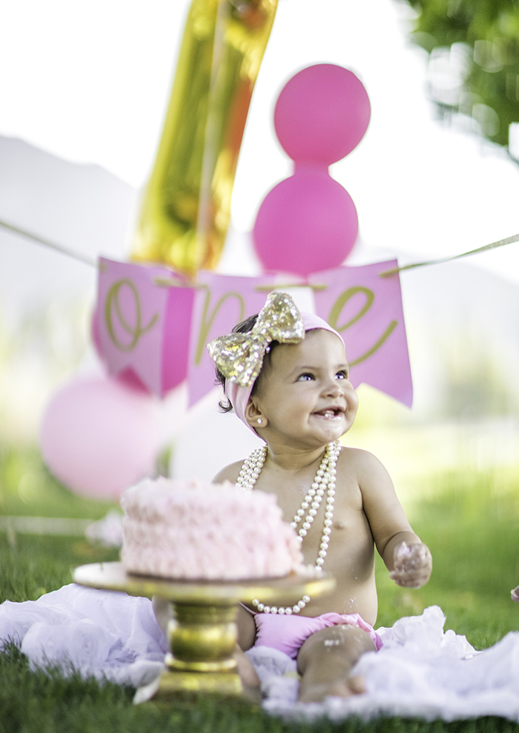 Arianna 1st birthday shoot by Mel Bell Photography