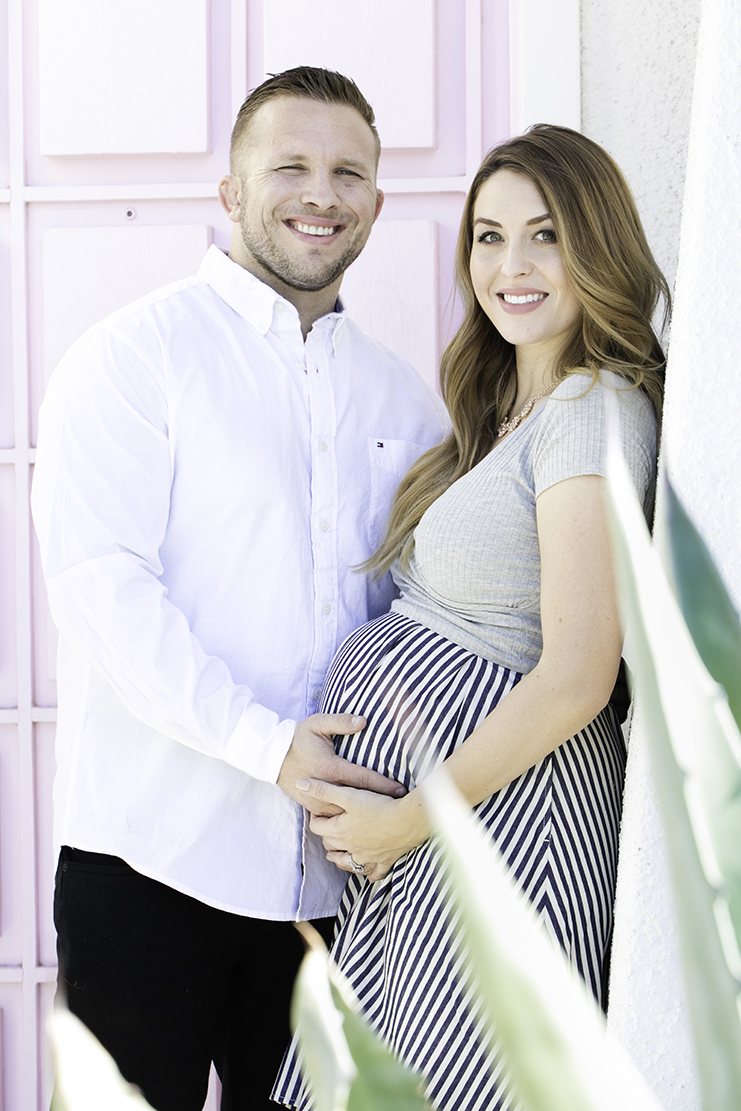 David Marissa, happy Maternity themed photoshoot